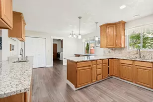 574 S Tamarack Dr E, Tooele, UT 84074 - Photo 8