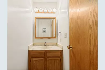 574 S Tamarack Dr E, Tooele, UT 84074 - Photo 20