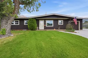 932 Symphony Cir, Ogden, UT 84404 - Photo 2