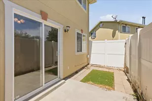 6875 S Florentine Way W, West Jordan, UT 84084 - Photo 10