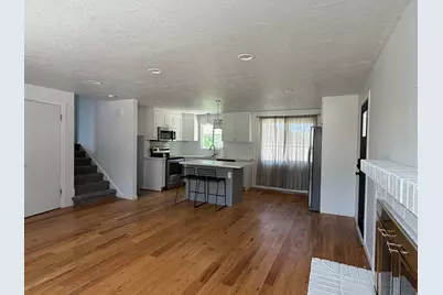 375 E 10560 S, Sandy, UT 84070 - Photo 4