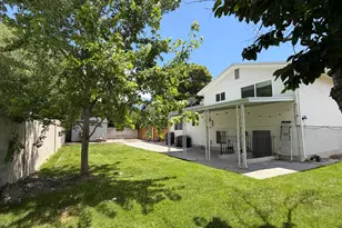 375 E 10560 S, Sandy, UT 84070 - Photo 16