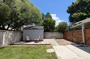 375 E 10560 S, Sandy, UT 84070 - Photo 18