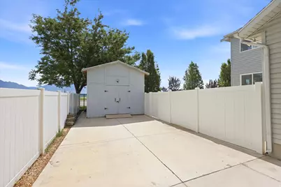 1128 N Mustang Ln W, Saratoga Springs, UT 84045 - Photo 32