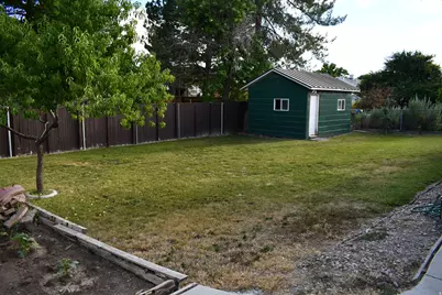 1325 W Sunburst Dr S, West Jordan, UT 84084 - Photo 32