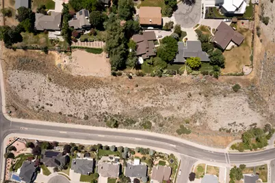 2985 E Hollow Mill Dr S, Cottonwood Heights, UT 84121 - Photo 2