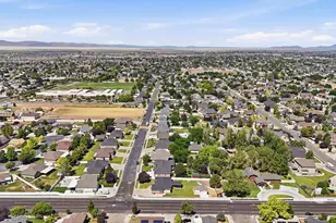 546 W 2525 S, Syracuse, UT 84075 - Photo 6