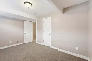 546 W 2525 S, Syracuse, UT 84075 - Photo 44