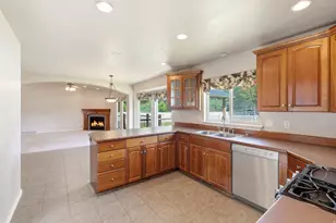 546 W 2525 S, Syracuse, UT 84075 - Photo 18