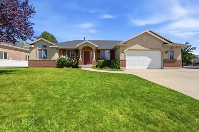 546 W 2525 S, Syracuse, UT 84075 - Photo 1