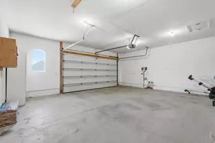 546 W 2525 S, Syracuse, UT 84075 - Photo 48