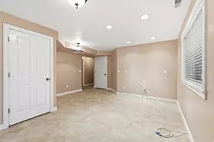 546 W 2525 S, Syracuse, UT 84075 - Photo 38
