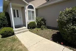 641 E Greystone Way N, Tooele, UT 84074 - Photo 2