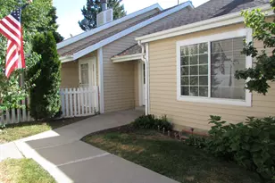3268 S Plum Tree Ln, Bountiful, UT 84010 - Photo 2