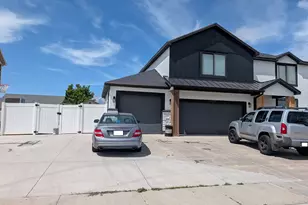 1718 W 450 N, Lindon, UT 84042 - Photo 2