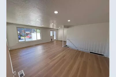 924 S 1213 E, Fruit Heights, UT 84037 - Photo 4