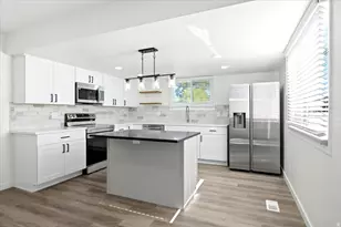 1676 E 11245 S, Sandy, UT 84092 - Photo 6
