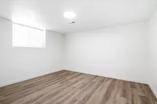 1676 E 11245 S, Sandy, UT 84092 - Photo 24