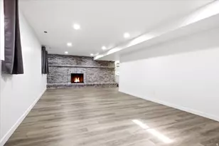1676 E 11245 S, Sandy, UT 84092 - Photo 22