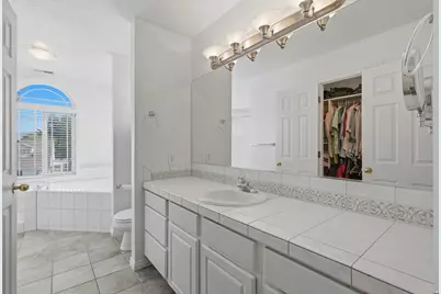 2208 E Fisher Ln, Millcreek, UT 84109 - Photo 20