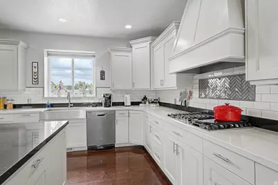 826 N Timber Dr, Lehi, UT 84043 - Photo 8