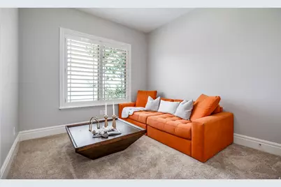 407 E Hidden Lake Dr, Bountiful, UT 84010 - Photo 14