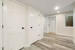 1542 N 2575 E, Layton, UT 84040 - Photo 40