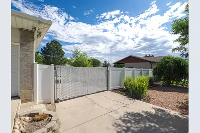 2684 W Toni Lee St S, West Jordan, UT 84088 - Photo 44