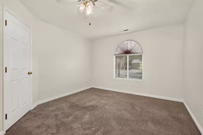 210 N Mall Dr #34, Saint George, UT 84790 - Photo 18