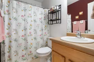 538 W Lochlevan Ln S, Murray, UT 84123 - Photo 14