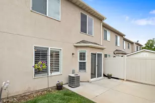 538 W Lochlevan Ln S, Murray, UT 84123 - Photo 20