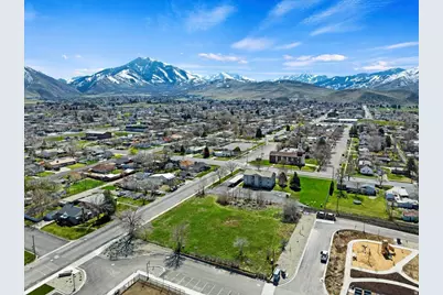 225 N Bristlecone Ct E, Tooele, UT 84074 - Photo 6