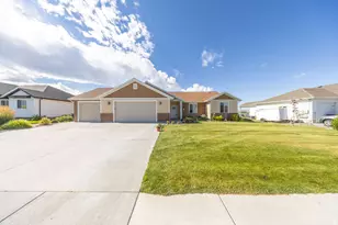 1204 E 250 S, Tremonton, UT 84337 - Photo 4