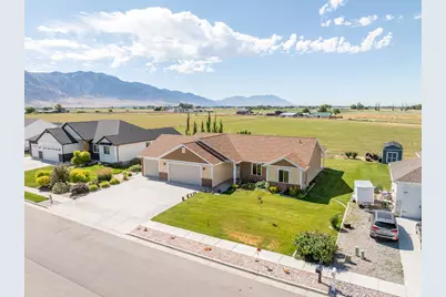 1204 E 250 S, Tremonton, UT 84337 - Photo 32