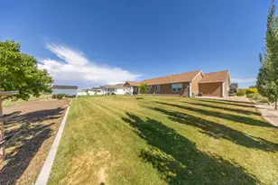 1204 E 250 S, Tremonton, UT 84337 - Photo 30