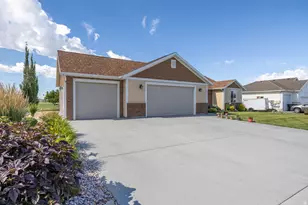 1204 E 250 S, Tremonton, UT 84337 - Photo 6