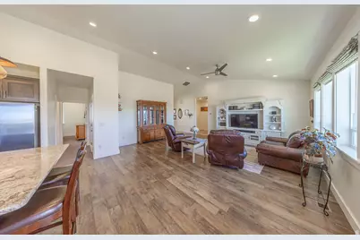 1204 E 250 S, Tremonton, UT 84337 - Photo 16