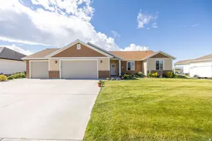 1204 E 250 S, Tremonton, UT 84337 - Photo 4