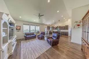 1204 E 250 S, Tremonton, UT 84337 - Photo 12
