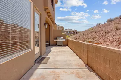 2073 N Coral Ridge Dr, Washington, UT 84780 - Photo 36