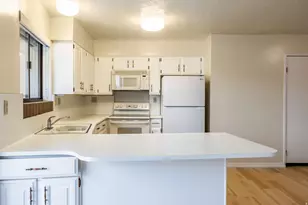 245 N Vine St W, Salt Lake City, UT 84103 - Photo 4