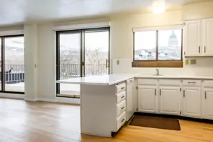 245 N Vine St W, Salt Lake City, UT 84103 - Photo 10