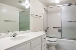 245 N Vine St W, Salt Lake City, UT 84103 - Photo 12