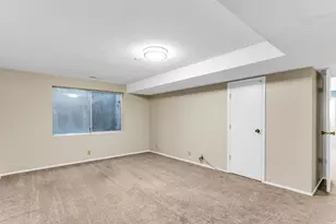 1579 E 5975 S, Salt Lake City, UT 84121 - Photo 28