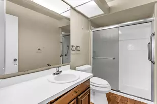 1579 E 5975 S, Salt Lake City, UT 84121 - Photo 18