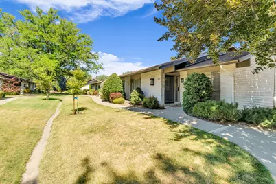1579 E 5975 S, Salt Lake City, UT 84121 - Photo 4