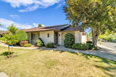 1579 E 5975 S, Salt Lake City, UT 84121 - Photo 2