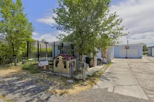 785 S 400 E, Price, UT 84501 - Photo 34
