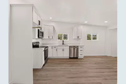 785 S 400 E, Price, UT 84501 - Photo 4