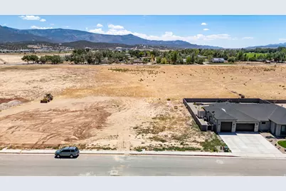 3793 W 925 St N #13, Cedar City, UT 84721 - Photo 4